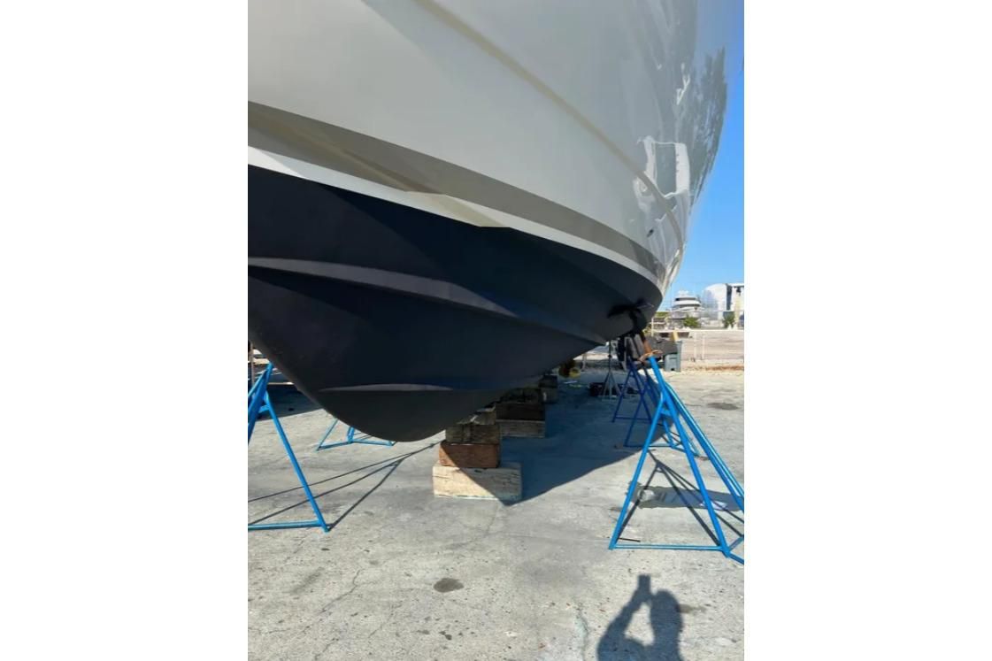 2011 Tiara Yachts 44 