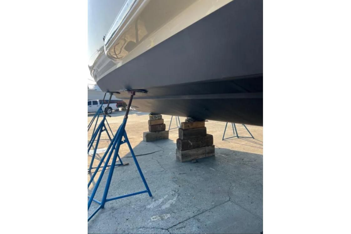 2011 Tiara Yachts 44 