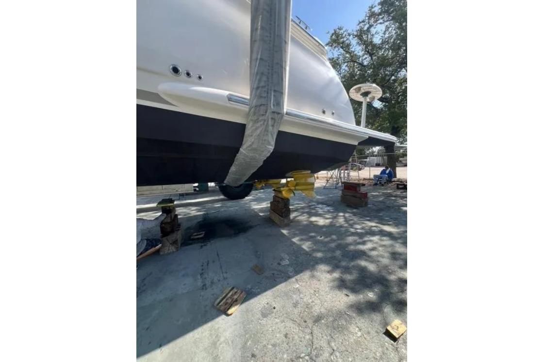 2011 Tiara Yachts 44 