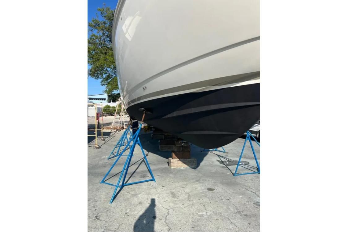 2011 Tiara Yachts 44 