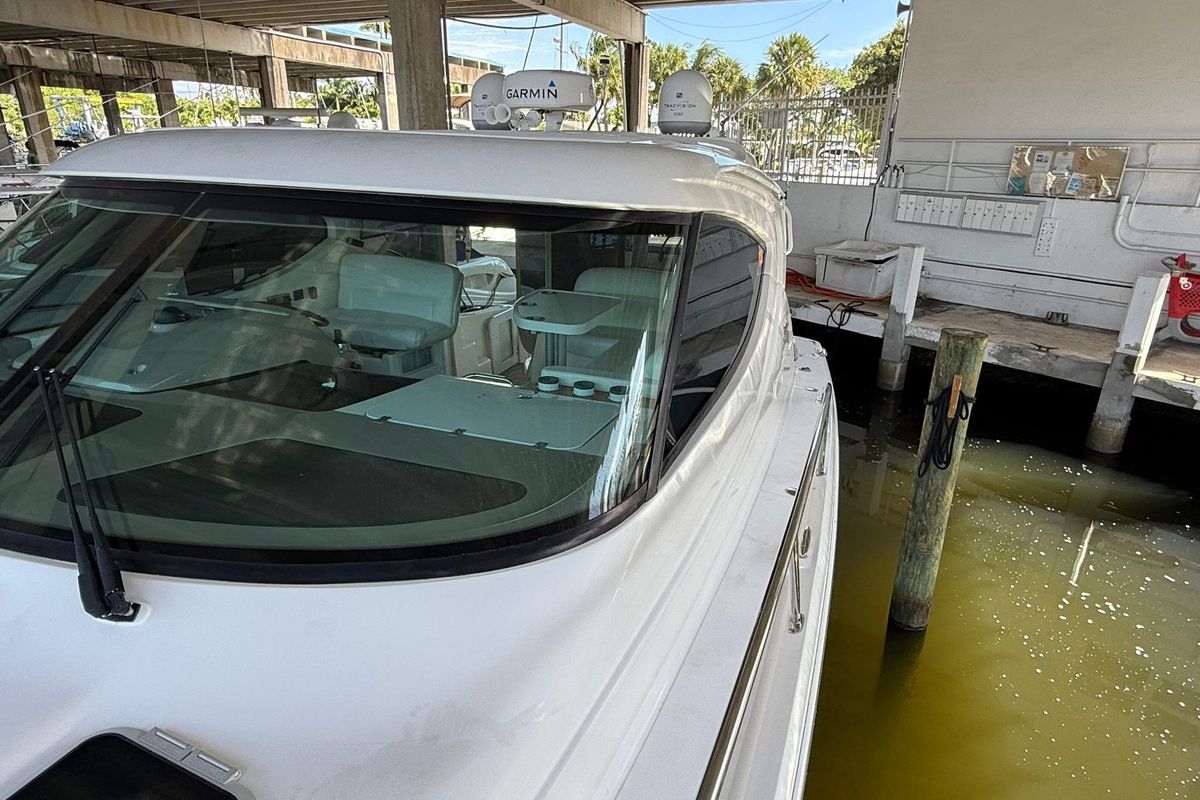 2011 Tiara Yachts 44 