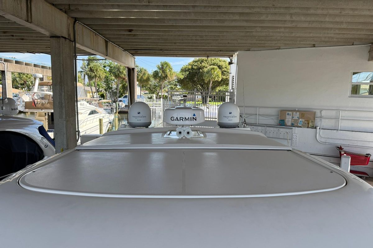 2011 Tiara Yachts 44 