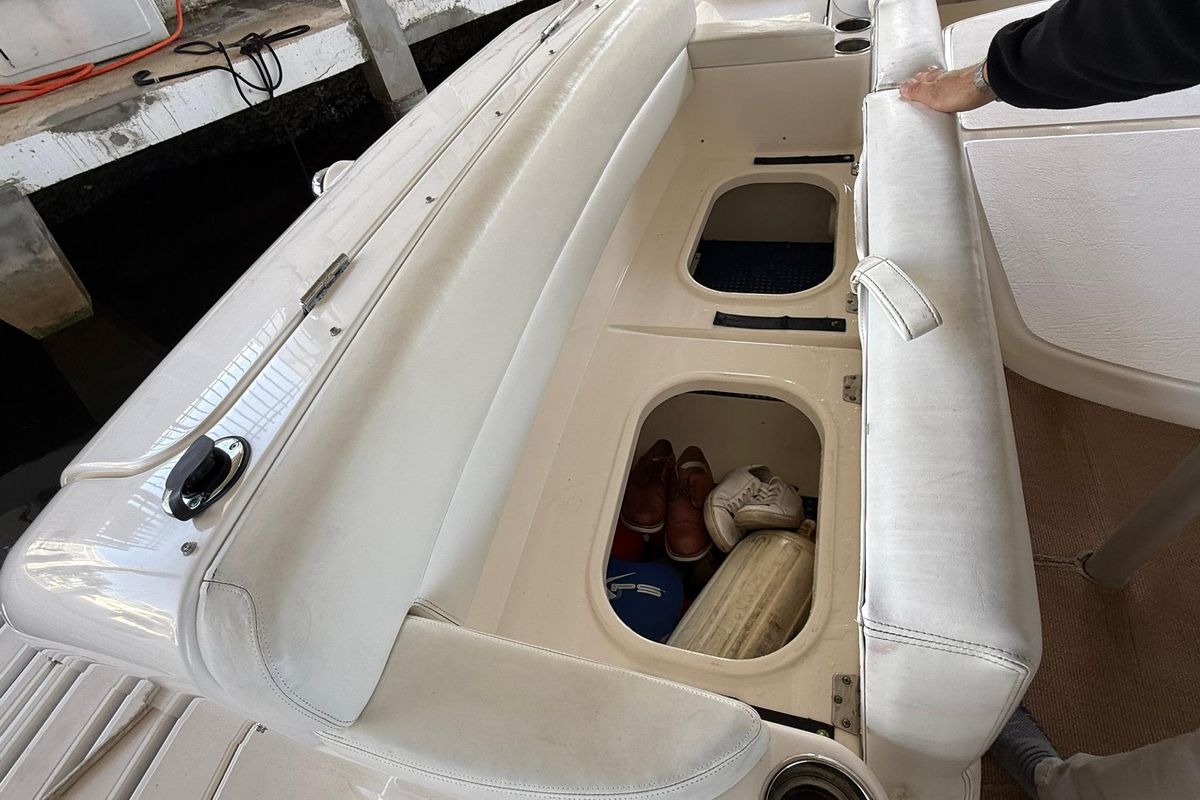 2011 Tiara Yachts 44 