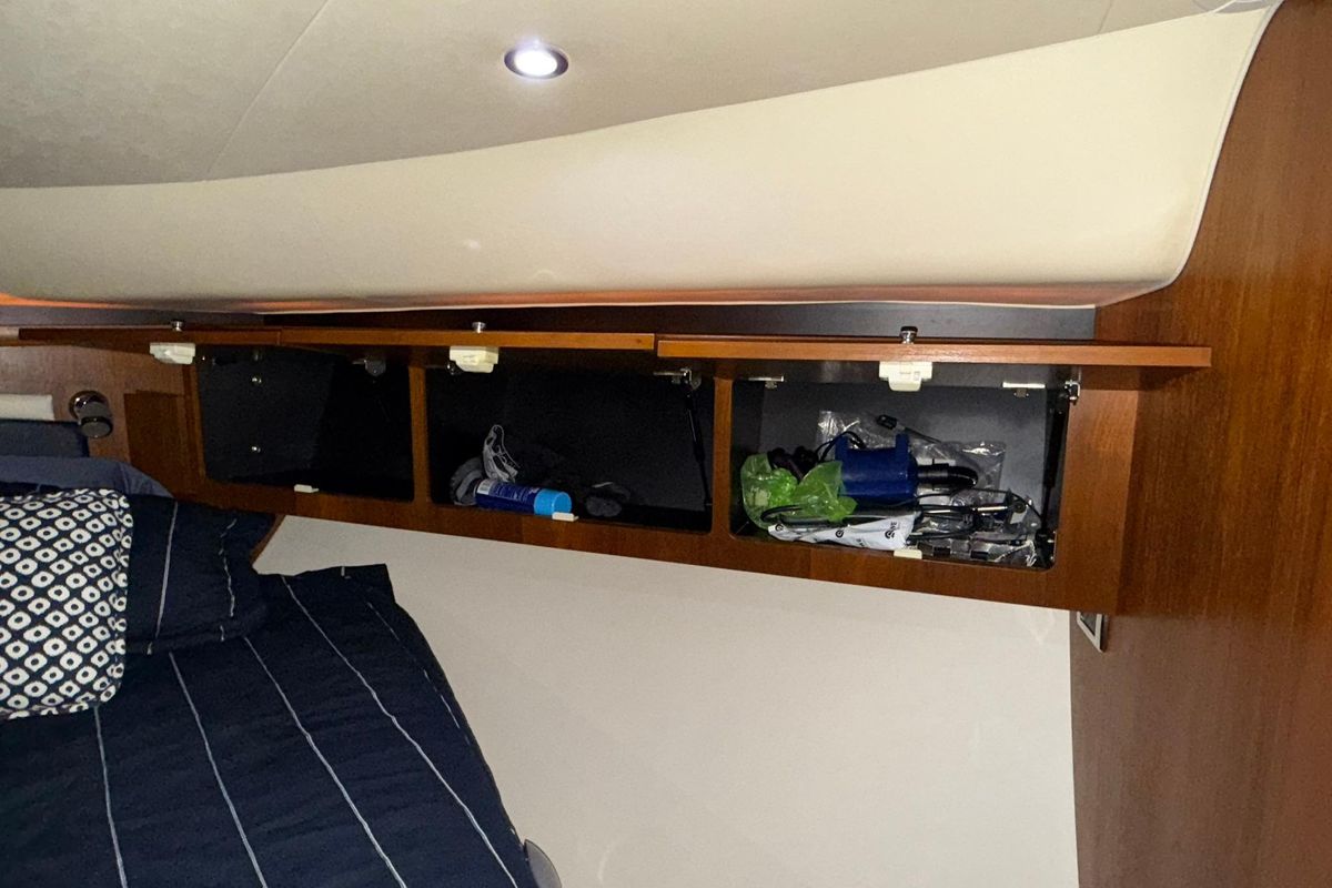 2011 Tiara Yachts 44 