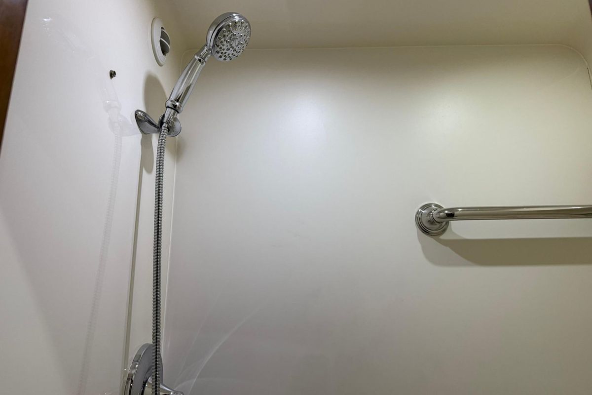 2011 Tiara Yachts 44 