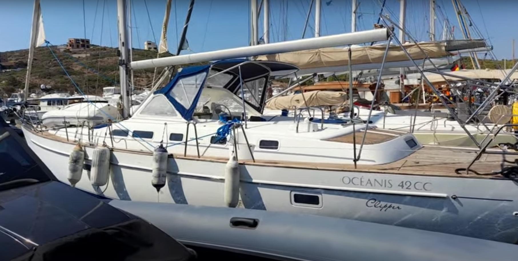 Beneteau Oceanis 42 CC Owners image