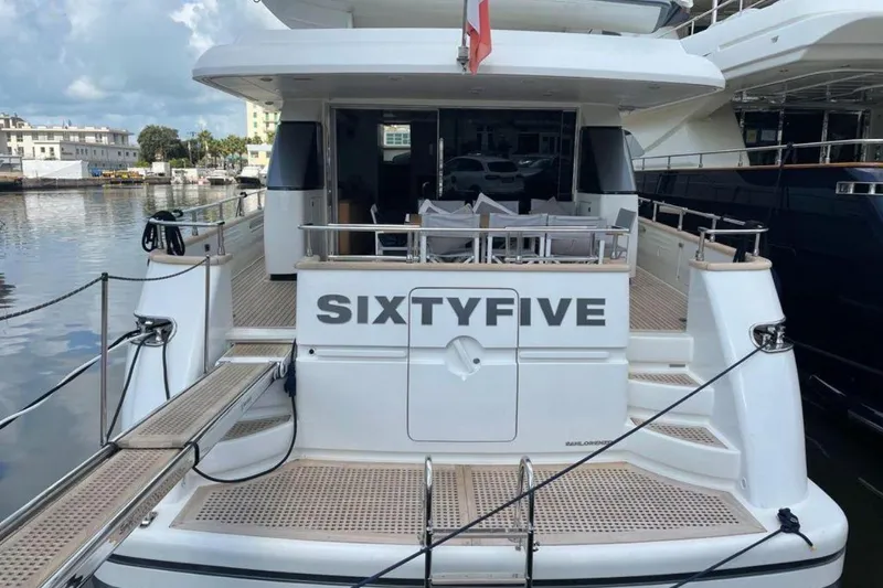  Yacht Photos Pics Sanlorenzo SL72 yacht "SIXTYFIVE" docked, rear view, 2010 model.