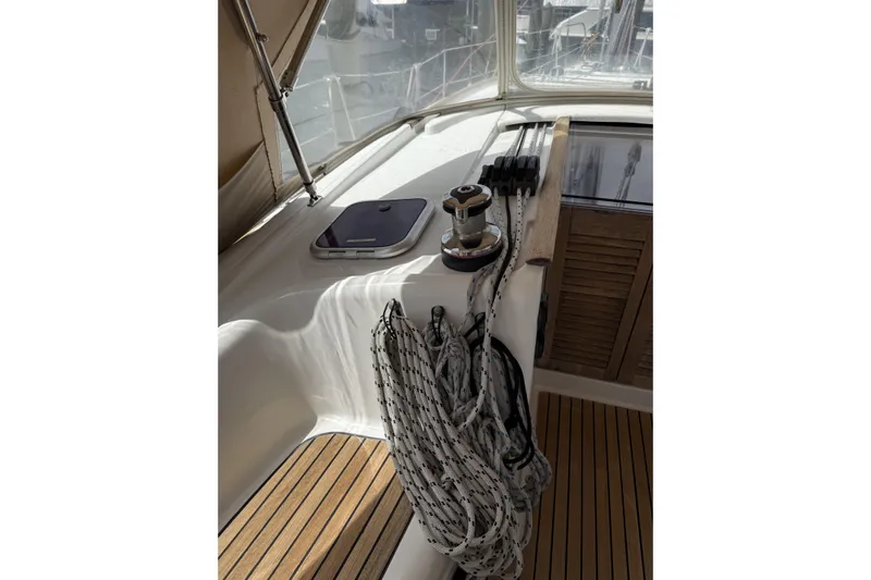 Vision 360 Yacht Photos Pics Beneteau First 435 yacht deck, featuring winch and ropes, 2012 model.