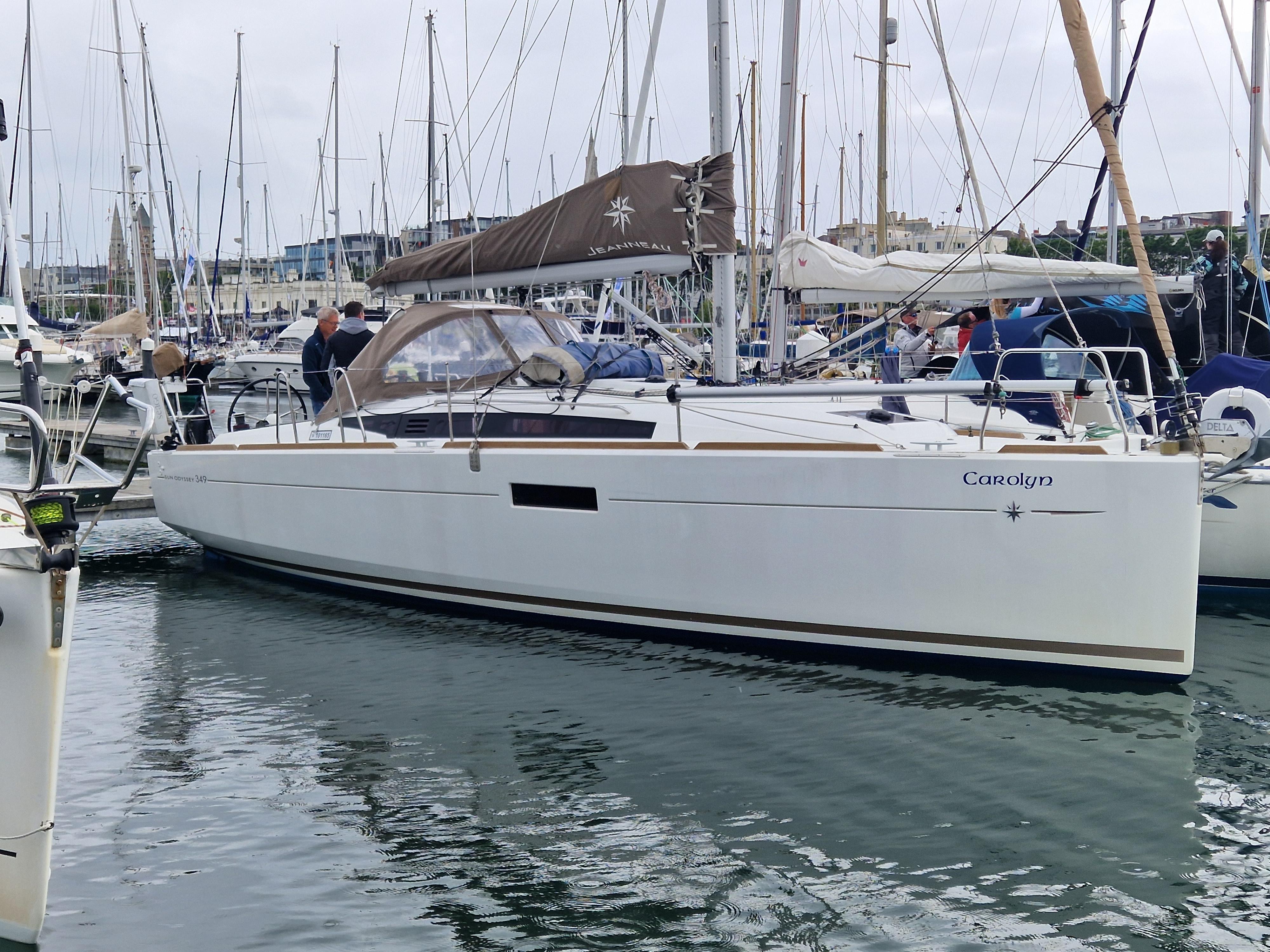 sailboatdata jeanneau 349