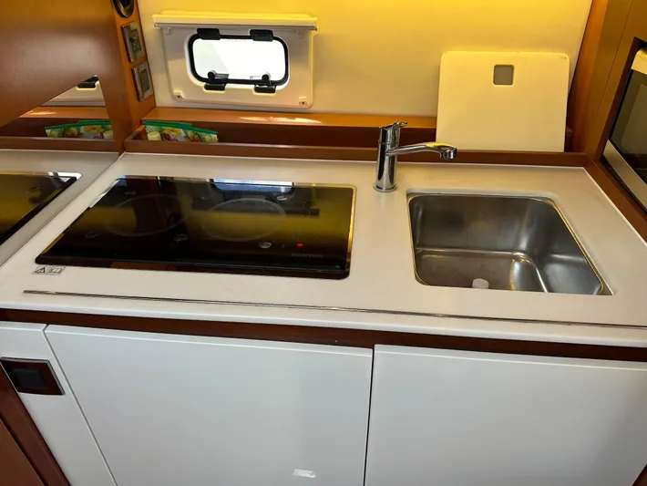 Le Bon Vie Yacht Photos Pics Galley