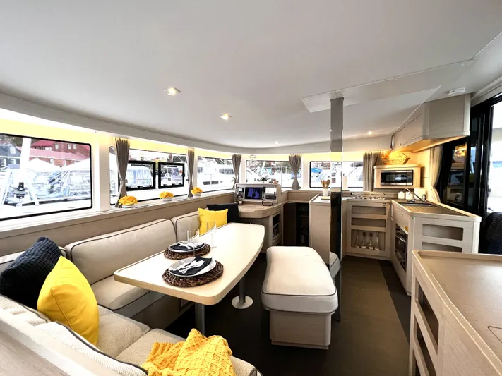 Casbah III Yacht Photos Pics 