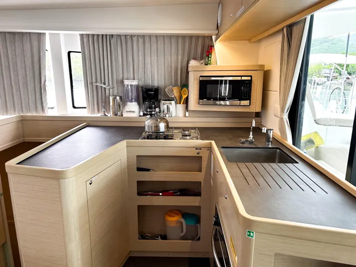 Casbah III Yacht Photos Pics 