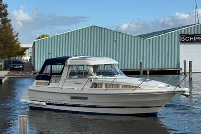 1999 Marex 28 Holiday