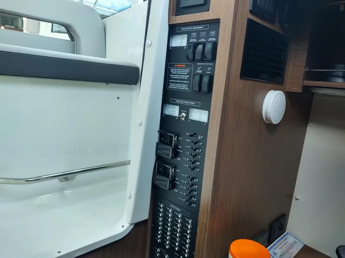 Kinsale Yacht Photos Pics Kinsale electrical panel