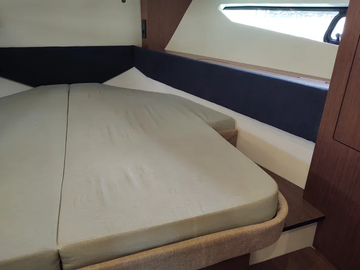 Kinsale Yacht Photos Pics Kinsale fwd berth stbd with panoramic windows