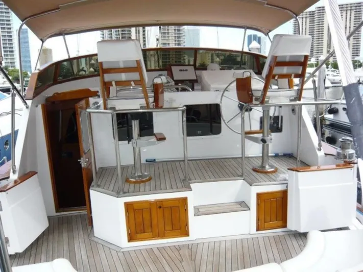 Maraya Yacht Photos Pics 