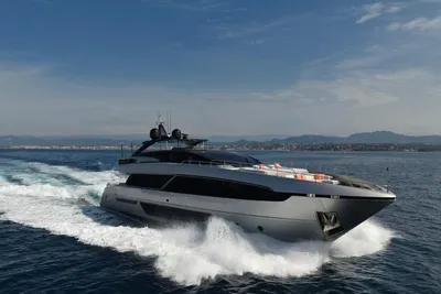 2021 Riva 100' Corsaro
