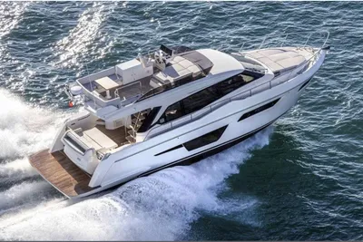 Ferretti Yachts 500