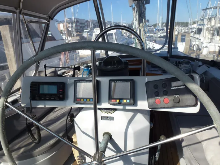 Powerless Yacht Photos Pics 