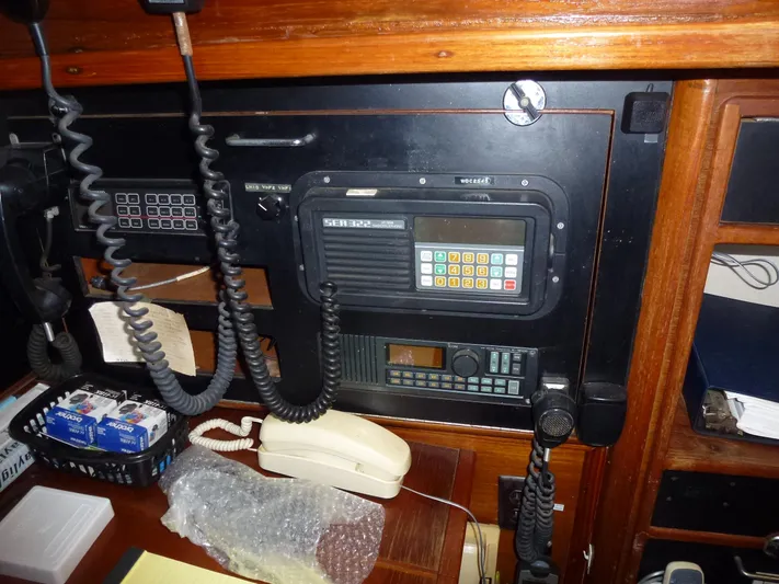 Powerless Yacht Photos Pics 