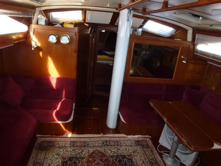 Powerless Yacht Photos Pics 