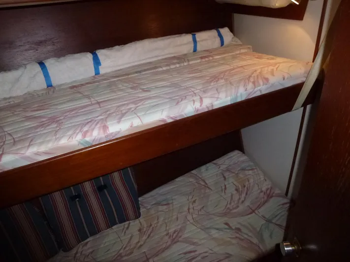 Powerless Yacht Photos Pics 