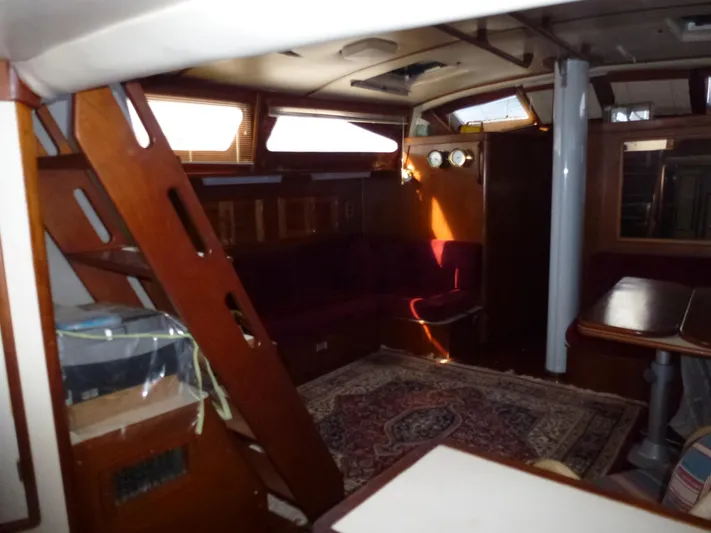 Powerless Yacht Photos Pics 