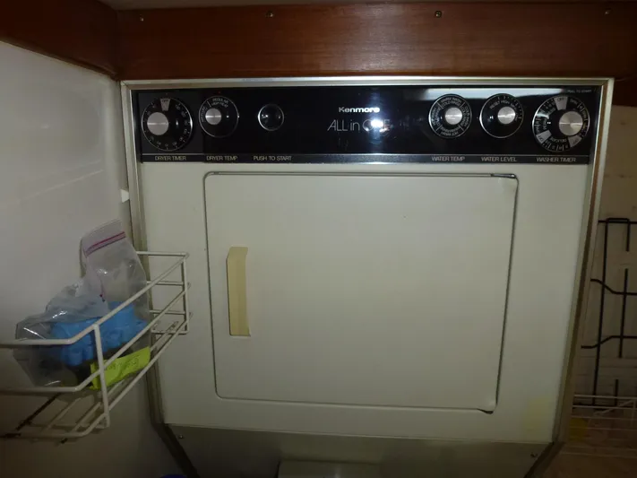 Powerless Yacht Photos Pics 