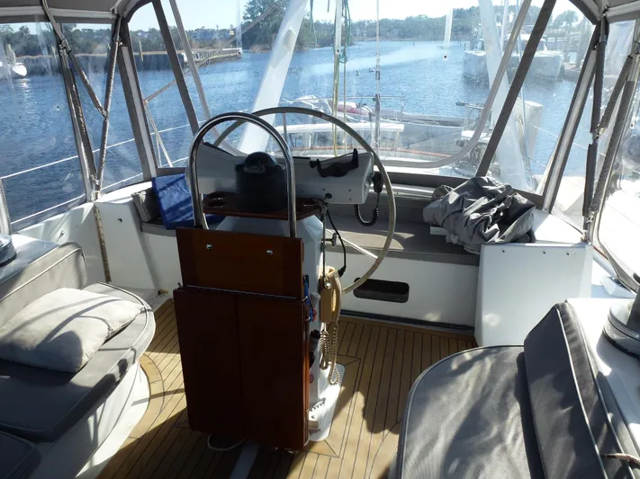 Powerless Yacht Photos Pics 