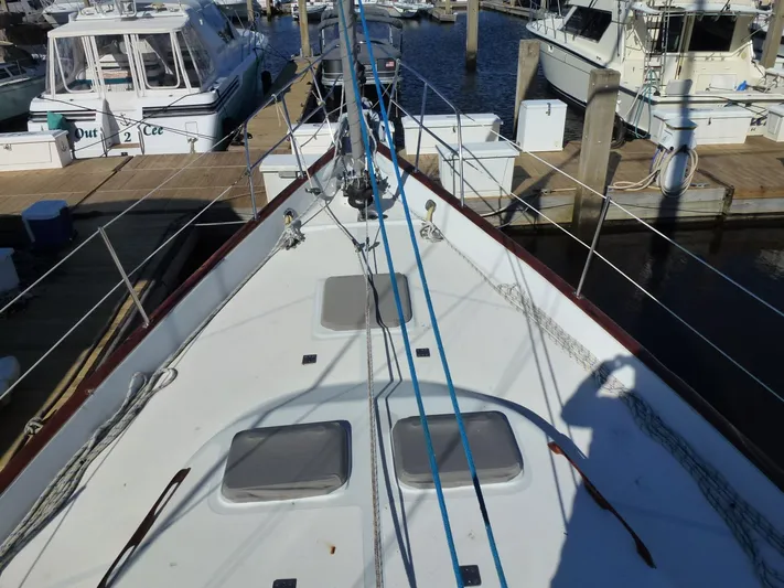 Powerless Yacht Photos Pics 