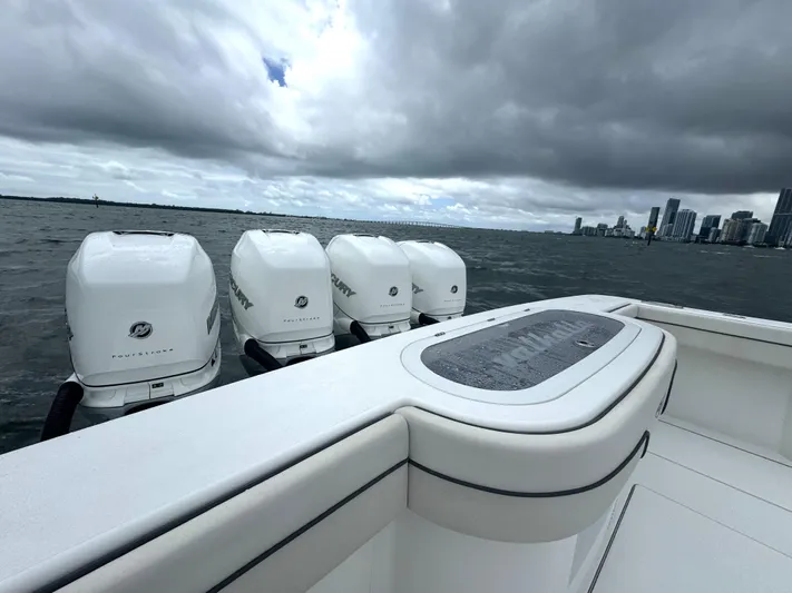 El Carajo Yacht Photos Pics 