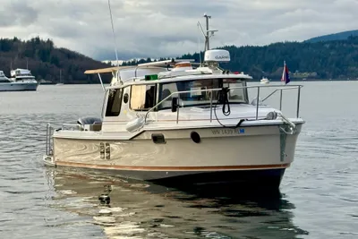 Ranger Tugs R-25