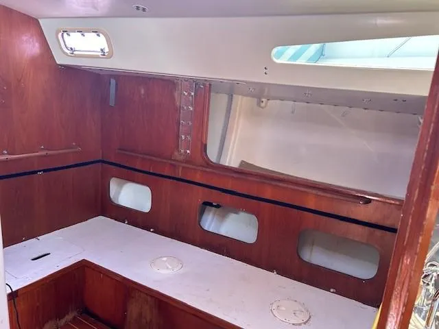 Good Trouble Yacht Photos Pics 