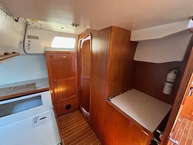 Good Trouble Yacht Photos Pics 