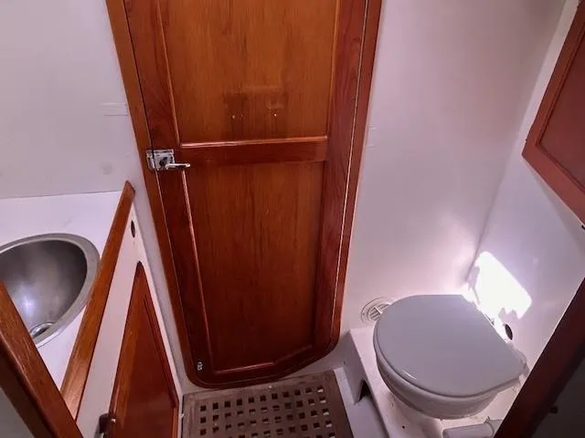 Good Trouble Yacht Photos Pics 