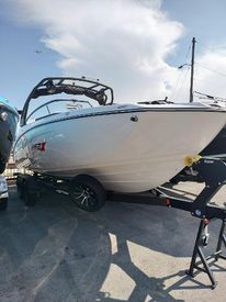 2022 25' Yamaha Boats-252XE Miami, FL, US