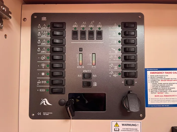 Dragonfly Yacht Photos Pics 