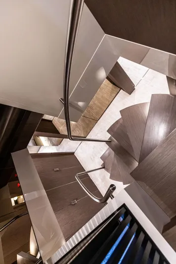 Isla Yacht Photos Pics 