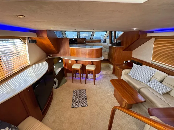 Nauti Boxer Yacht Photos Pics 20 2003 Silverton 453 Salon