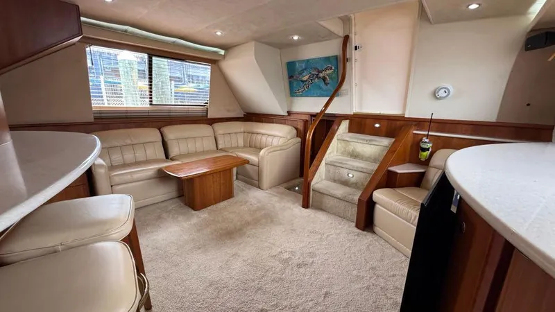 Nauti Boxer Yacht Photos Pics 22 2003 Silverton 453 Salon Facing Starboard