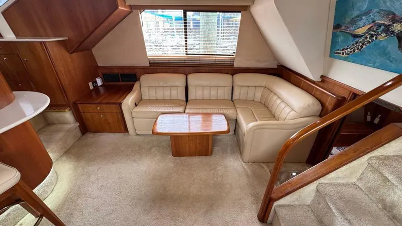 Nauti Boxer Yacht Photos Pics 23 2003 Silverton 453 Salon Facing Starboard