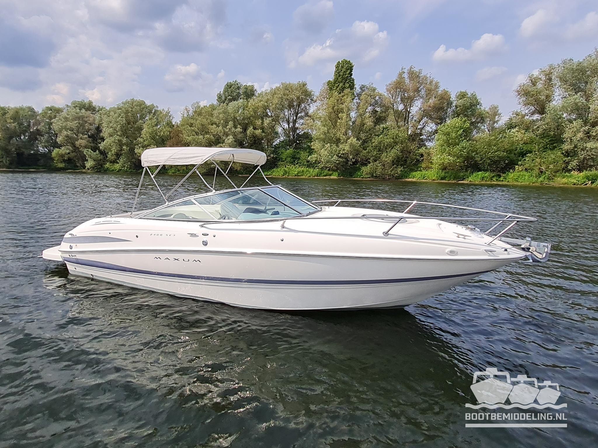 2006 Maxum 2400 SC3, Inclusief Trailer