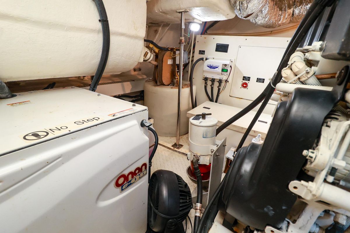 2007 Cruisers International 52 