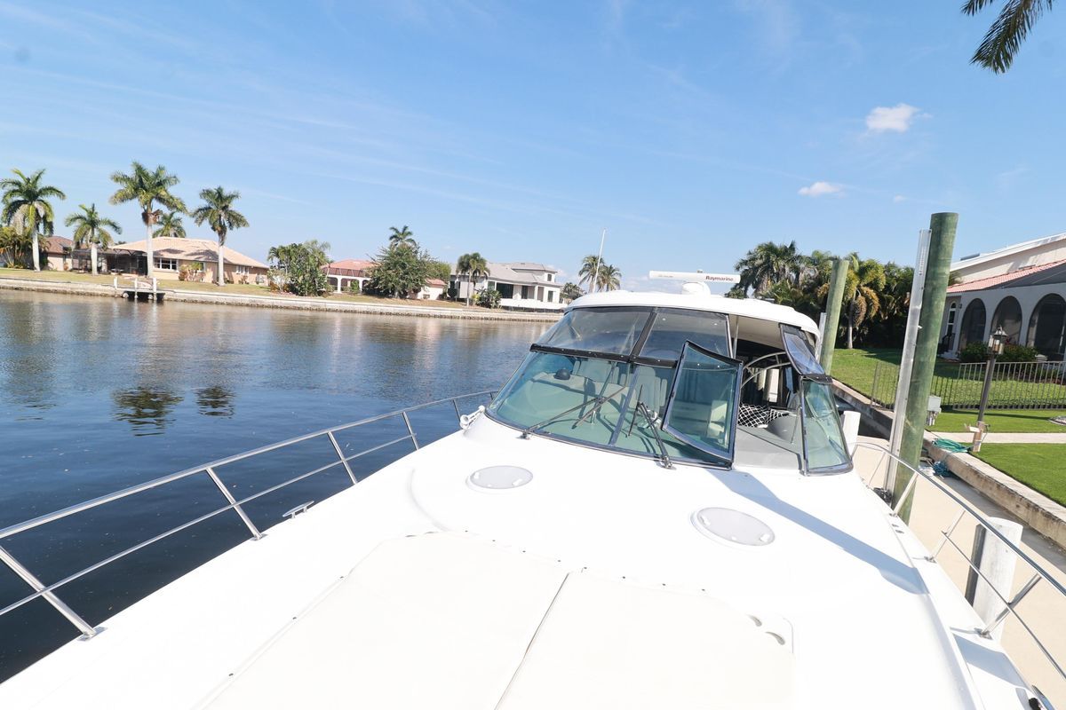 2007 Cruisers International 52 