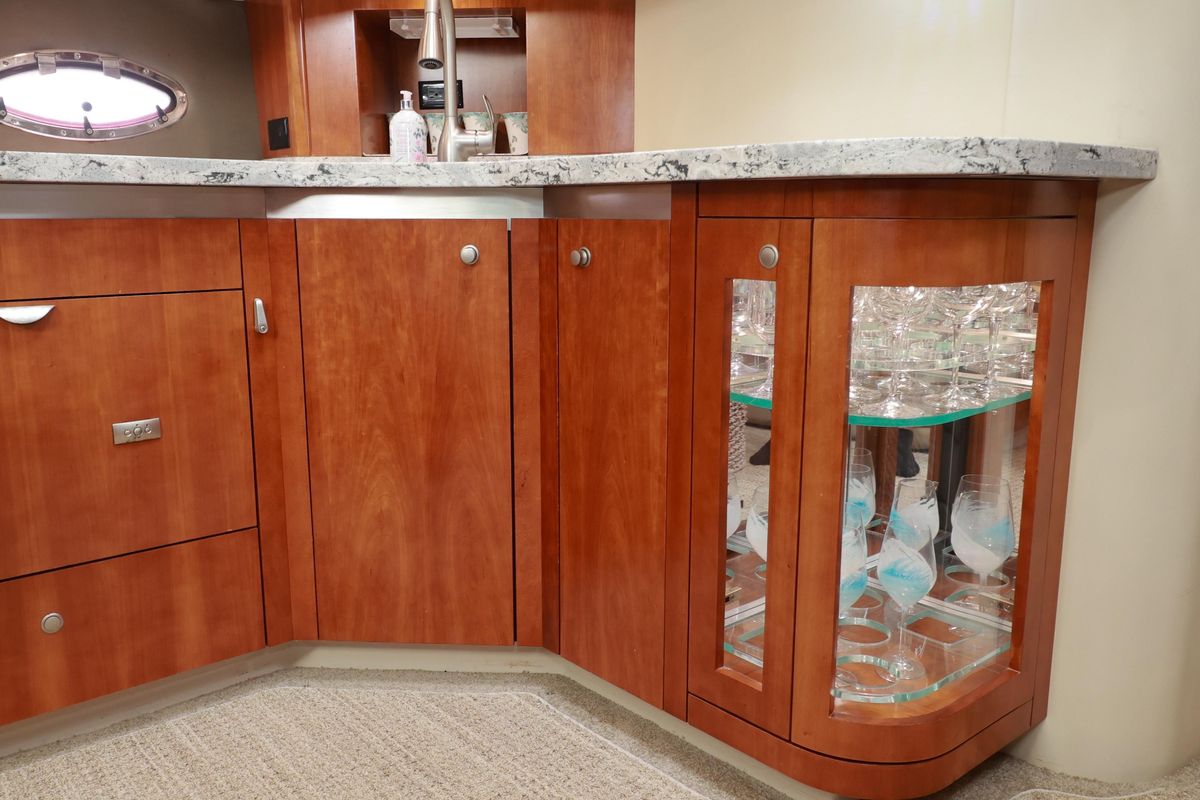 2007 Cruisers International 52 