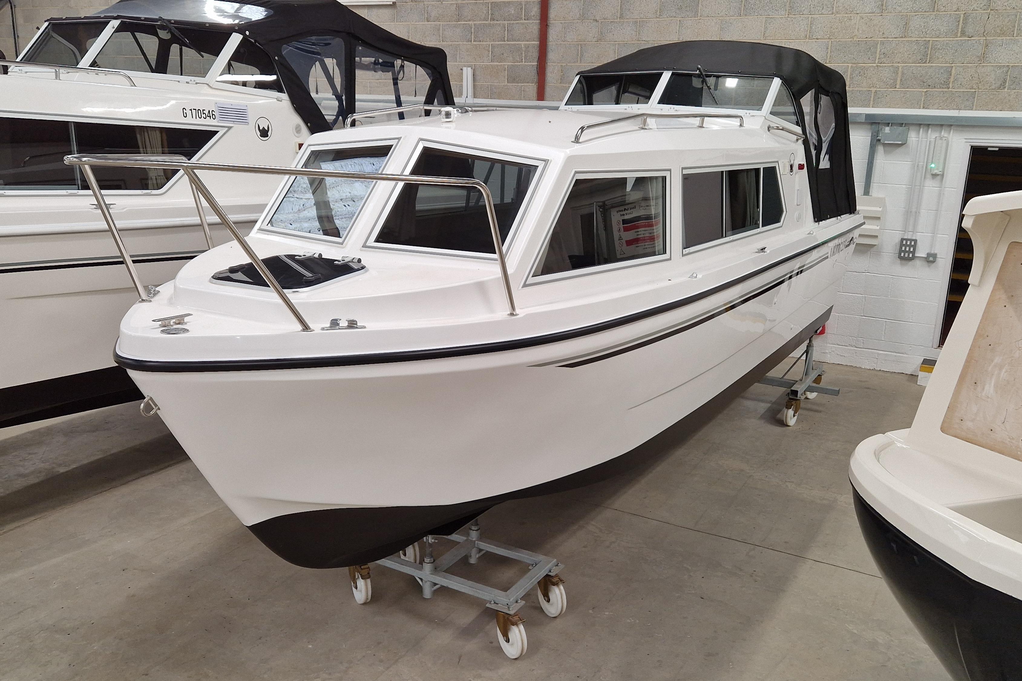 2025 Viking Boats 23 HiLine Spec Narrow Beam