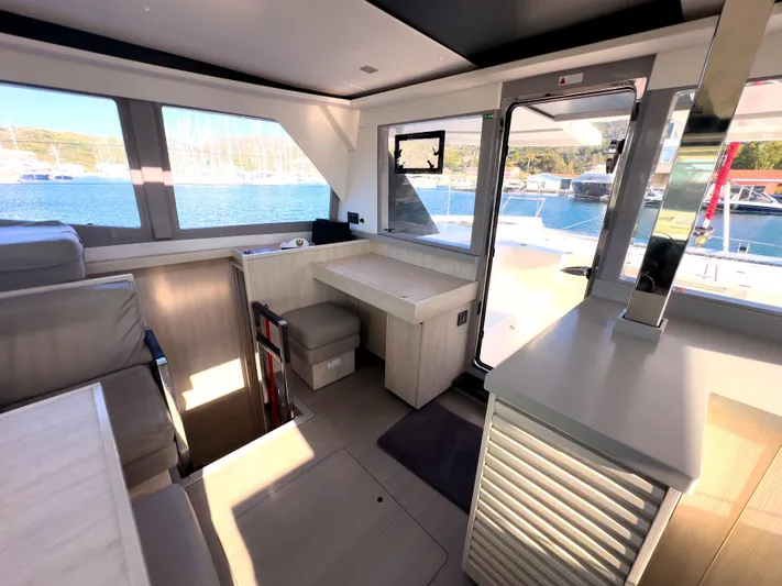 Tiana Yacht Photos Pics 