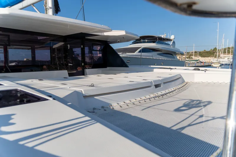 Tiana Yacht Photos Pics 