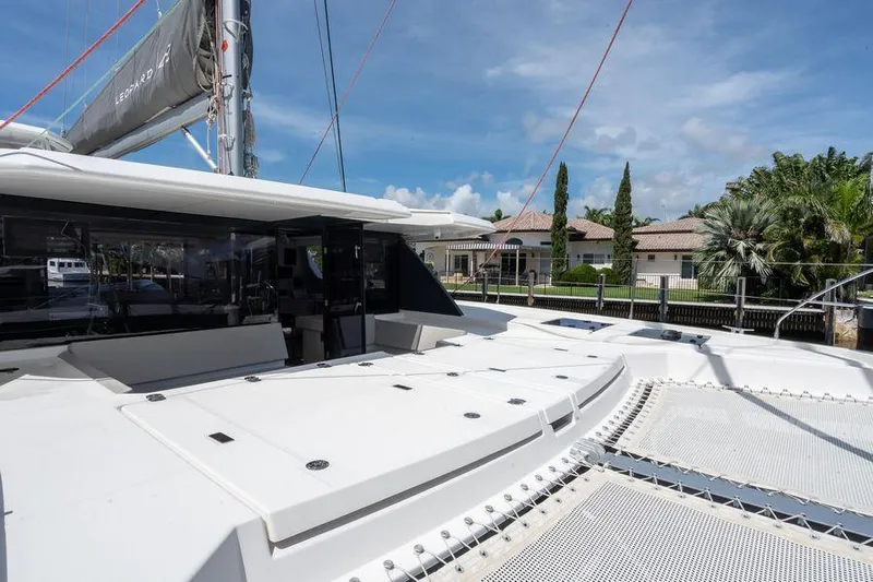 Tiana Yacht Photos Pics 