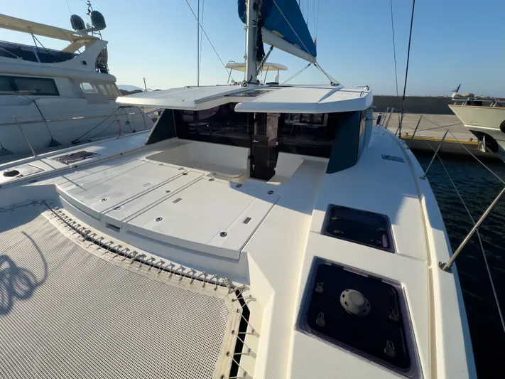 Tiana Yacht Photos Pics 